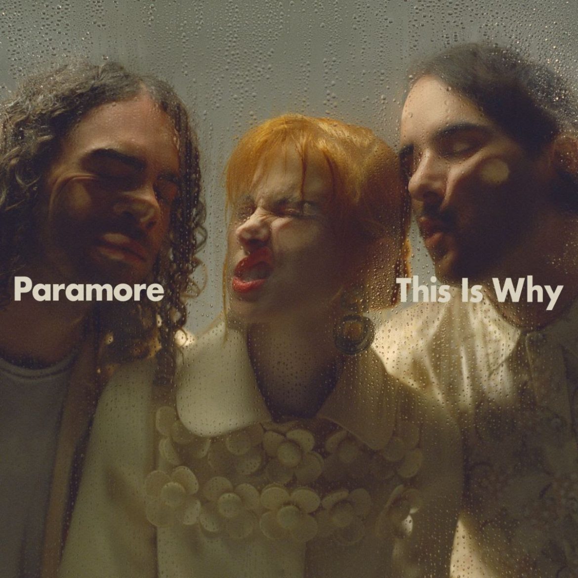 Paramore przedstawiają „C’est Comme Ça”