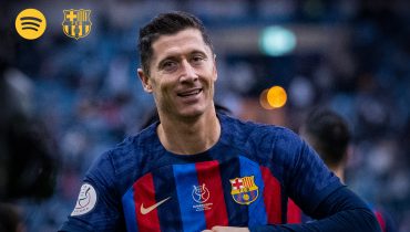 Robert Lewandowski zagra w koszulce z najczęściej streamowaną latynoską artystką