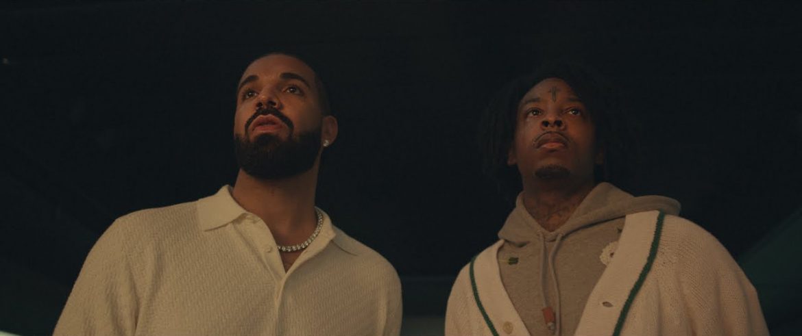 Drake i 21 Savage napadnięci i okradzeni przez gang kobiet