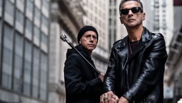 Niespodzianki dla pierwszych polskich fanów, którzy kupią w piątek nowy album Depeche Mode
