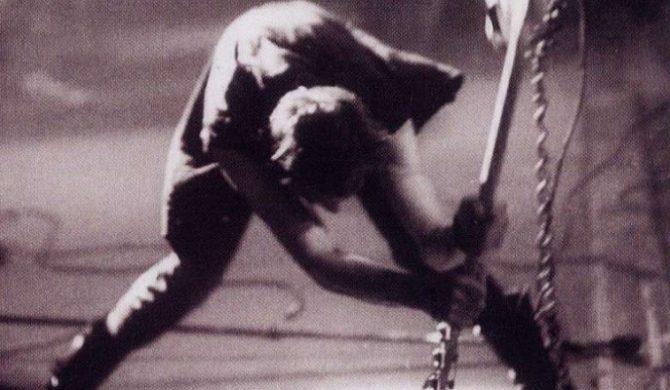 Gitarzysta Clash wspiera legendarny klub