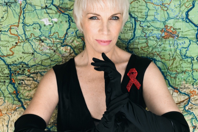 Elżbieta II uhonorowała Annie Lennox