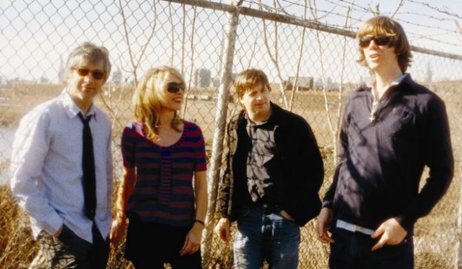 Posłuchaj darmowej taśmy Sonic Youth