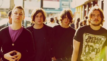 Wokalista Arctic Monkeys wyda solo