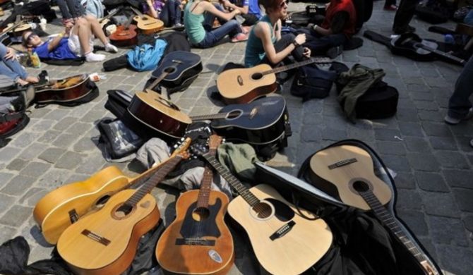 Gitarowy Rekord Guinnessa zgromadził 5601 fanów gitary