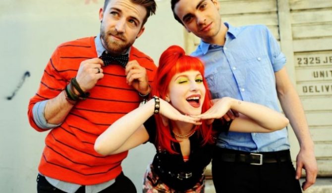 Heroes Get Remembered przed Paramore Heroes Get Remembered przed Paramore