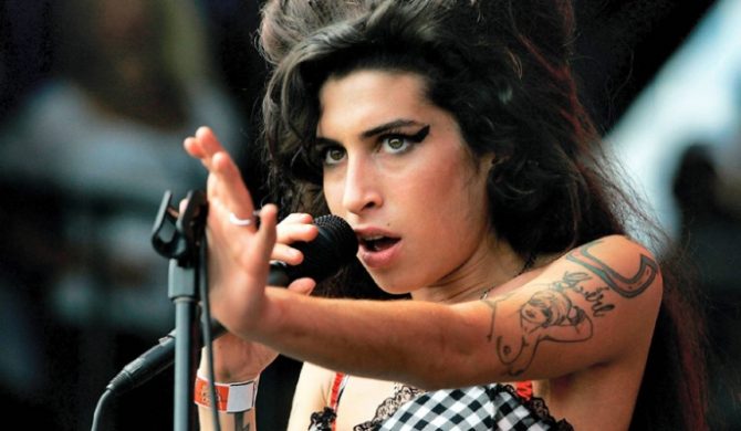 Amy Winehouse: przyczyny śmierci wciąż nieznane