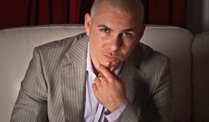 Pitbull nagrał do „Facetów w czerni”