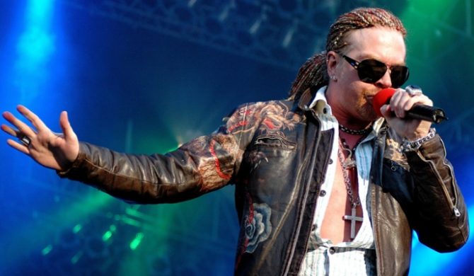 Guns N` Roses: W koszulce Slasha nie wejdziesz