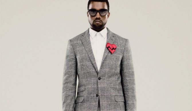 Kanye West rapuje z matką – video