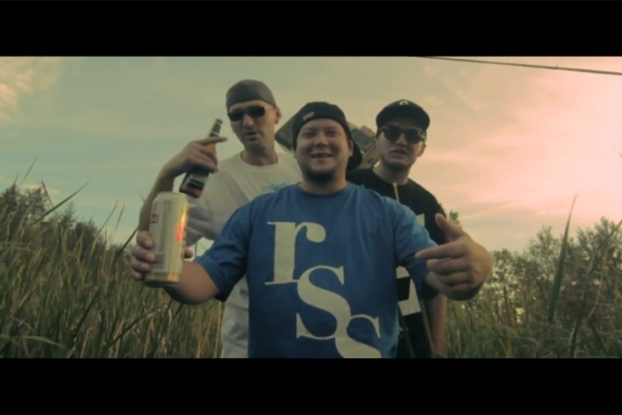 Premiera w CGM.pl: Okoliczny Element ft. BRK – „Nie namawiaj mnie” – video