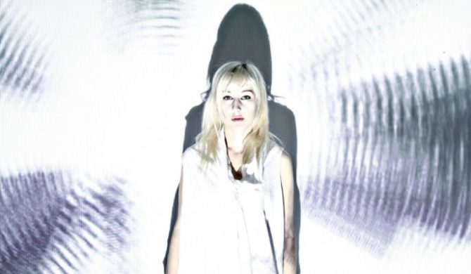 Zola Jesus koweruje Rihannę – audio Zola Jesus koweruje Rihannę – audio
