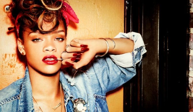 Jak Rihanna przygotowuje się do koncertów? (VIDEO)