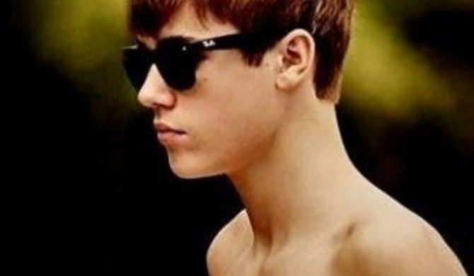 Justin Bieber -15%