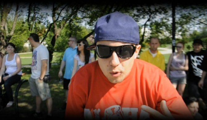 Dwóch Warszawiaków – „Pamiętasz” (video) Dwóch Warszawiaków – „Pamiętasz” (video)