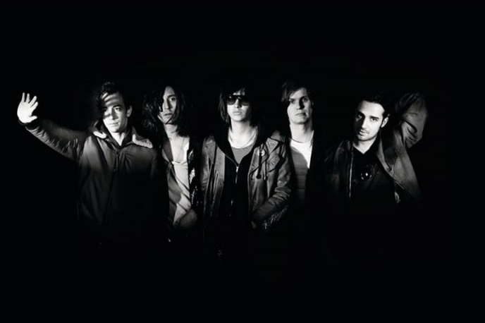 The Killers zagrali The Strokes (wideo)