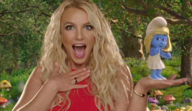 Britney Spears śpiewa ze Smerfami (wideo)
