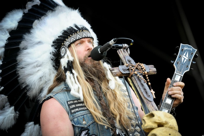 Black Label Society w coverze Billa Withersa