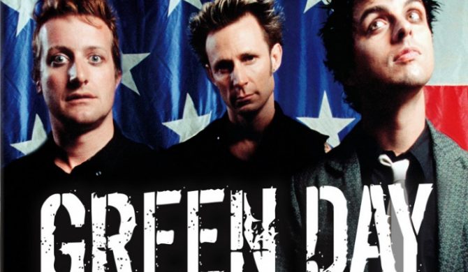 Przeczytaj fragment biografii Green Day