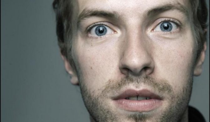 Chris Martin zaśpiewał z Kings Of Leon (wideo) Chris Martin zaśpiewał z Kings Of Leon (wideo)