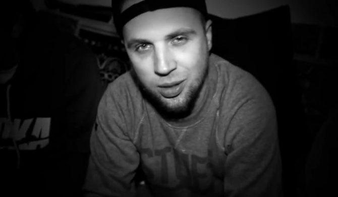 Wuzet: „Nie widzę siebie na stałe w Polsce” (wideo) Wuzet: „Nie widzę siebie na stałe w Polsce” (wideo)