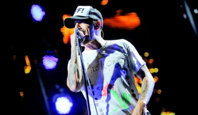 Danger Mouse produkuje nowe Red Hot Chili Peppers Danger Mouse produkuje nowe Red Hot Chili Peppers