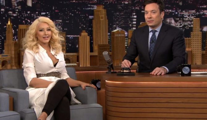 Christina Aguilera naśladuje Britney Spears (wideo)