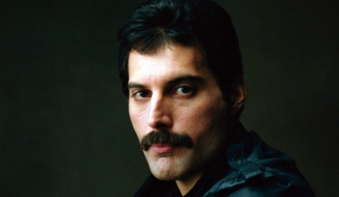 Sasha Baron Cohen jako Freddie Mercury? To tylko żart…