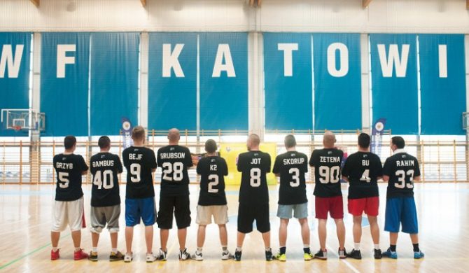 MaxFlo Art Stars – Reszta świata 74:73. Raperzy wygrali z dziennikarzami MaxFlo Art Stars – Reszta świata 74:73. Raperzy wygrali z dziennikarzami