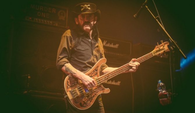 Jack Daniel`s z Coca-Colą oficjalnie nazwany w hołdzie liderowi Motörhead Jack Daniel`s z Coca-Colą oficjalnie nazwany w hołdzie liderowi Motörhead